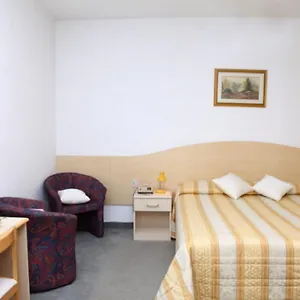 Hotel La Rondine